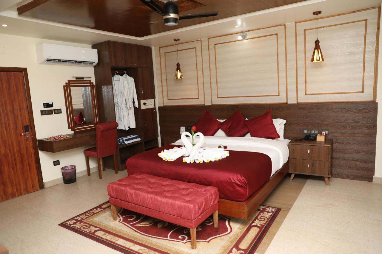 Kc'S Home Sauraha Εξωτερικό φωτογραφία